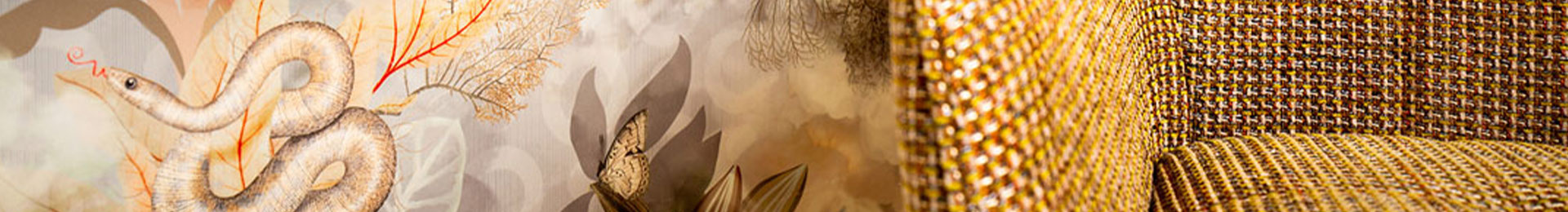 Tapisserie et fauteuil de matière tissus jaune par Deco38 à Grenoble